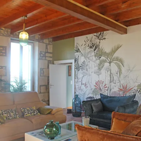 Pensión Domaine De Kiba