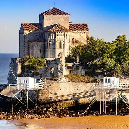 Domaine De Kiba *